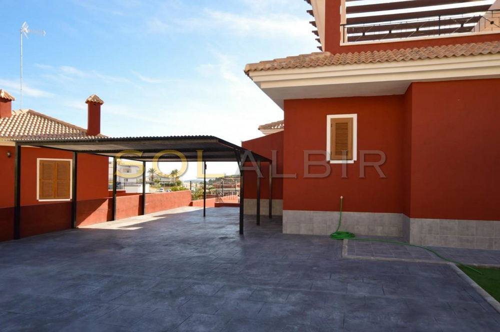 4 Bedrooms Villa in Finestrat 2304916762