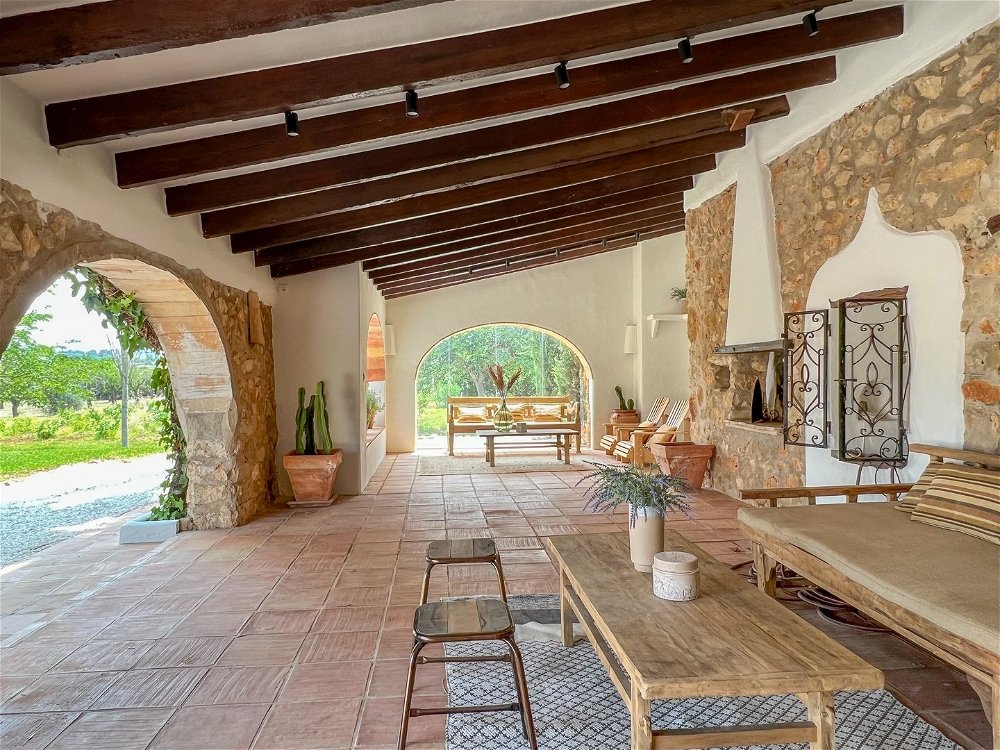 ​Luxurious Finca for sale in Benissa, a few minutes from amenities. 1619586
