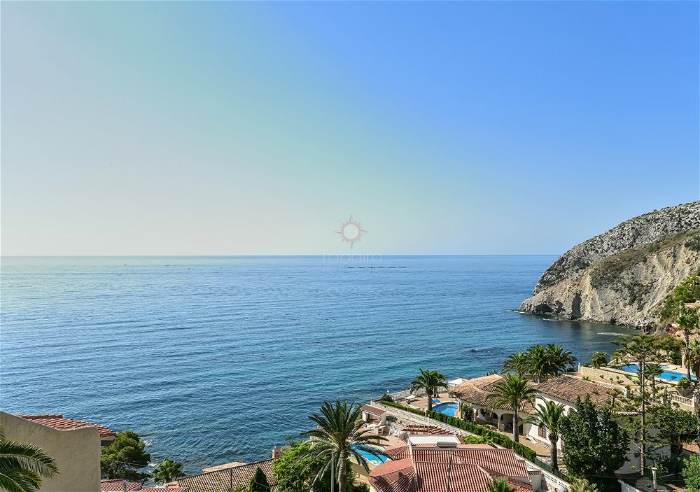 Luxury villa for sale in Calpe next to the beach and Marina 2464395146
