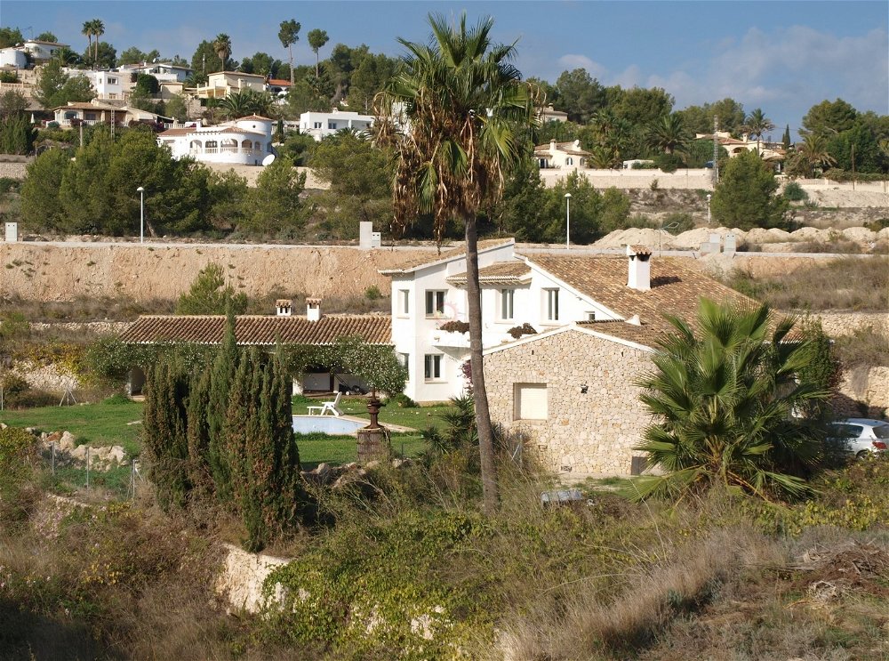 Villa with sea views and extra building plots in Moraira 253909694