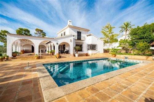 A beautiful traditional villa for sale in Pla del Mar 2860630622