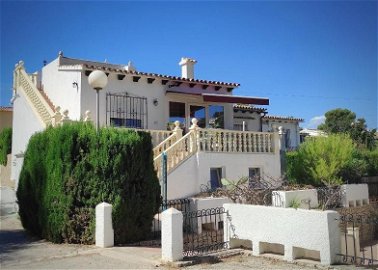 ​Superbly modernised villa for sale in Moraira 3570890987