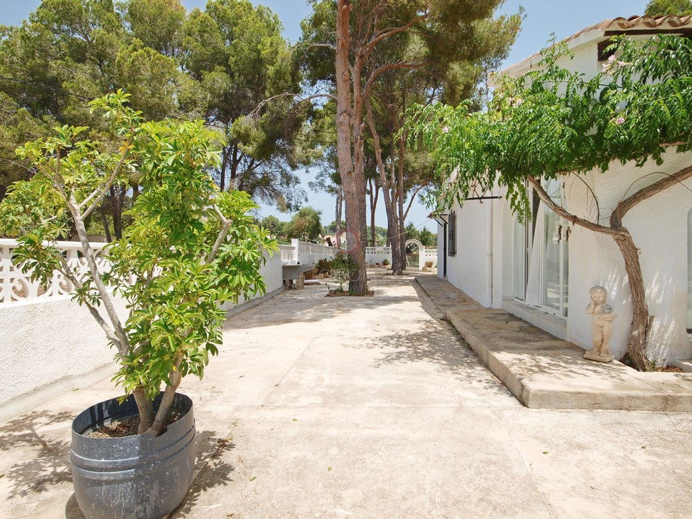 ​Villa for sale 500 meters from the beach of Moraira, 360434711