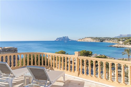 ​A stunning 3-bedroom penthouse apartment for sale in Moraira. 3783219073