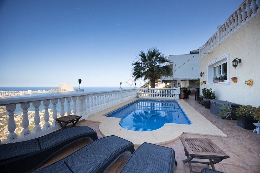 ​Villa for sale in Mayvilla Calpe with wide sea views. 64277111