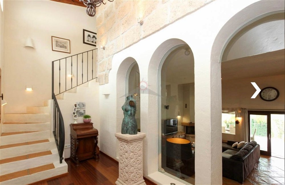 ​Ibiza-style villa for sale next to El Portet beach 685305219