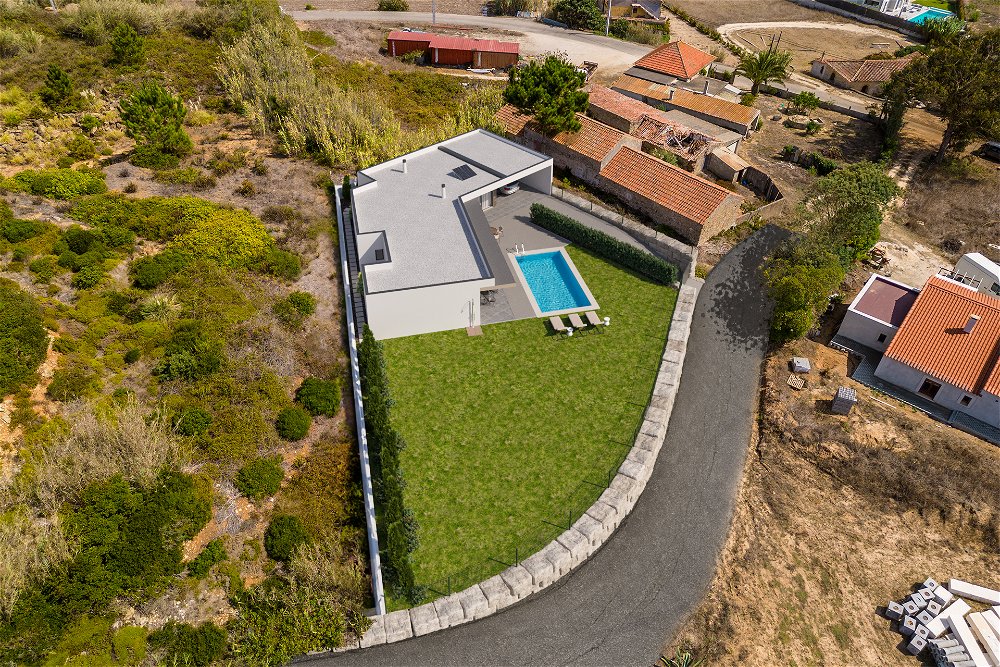 Modern design villa in Serra do Bouro 4080968437