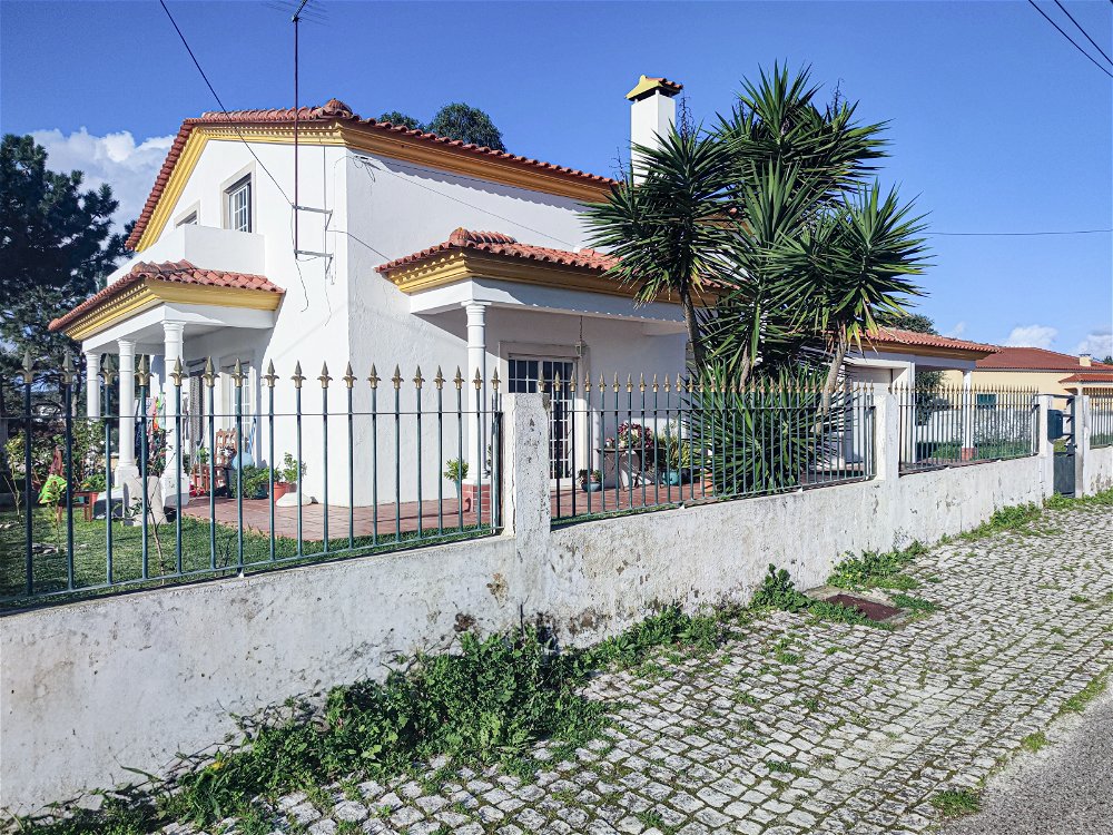 Detached villa in Nadadouro 1366532056