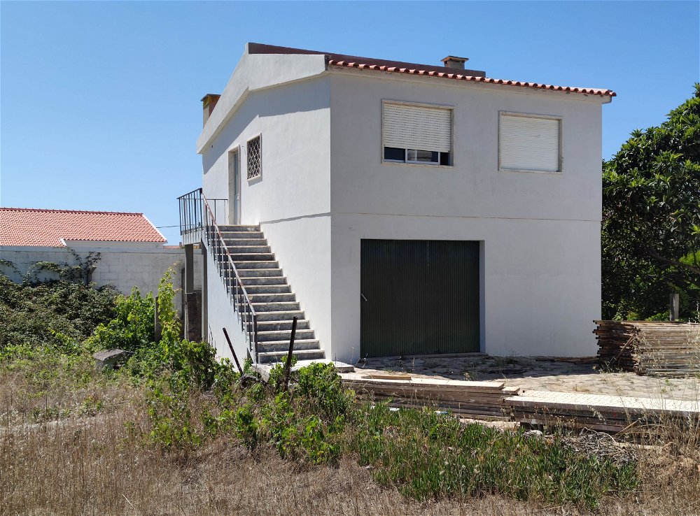 Property with 2 buildings in Foz do Arelho 4276769201