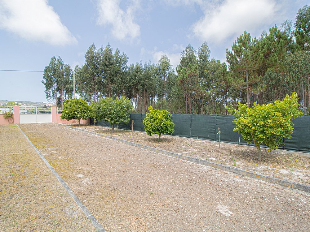 Detached house a few kms from the beaches on the Silver Coast 3284367340