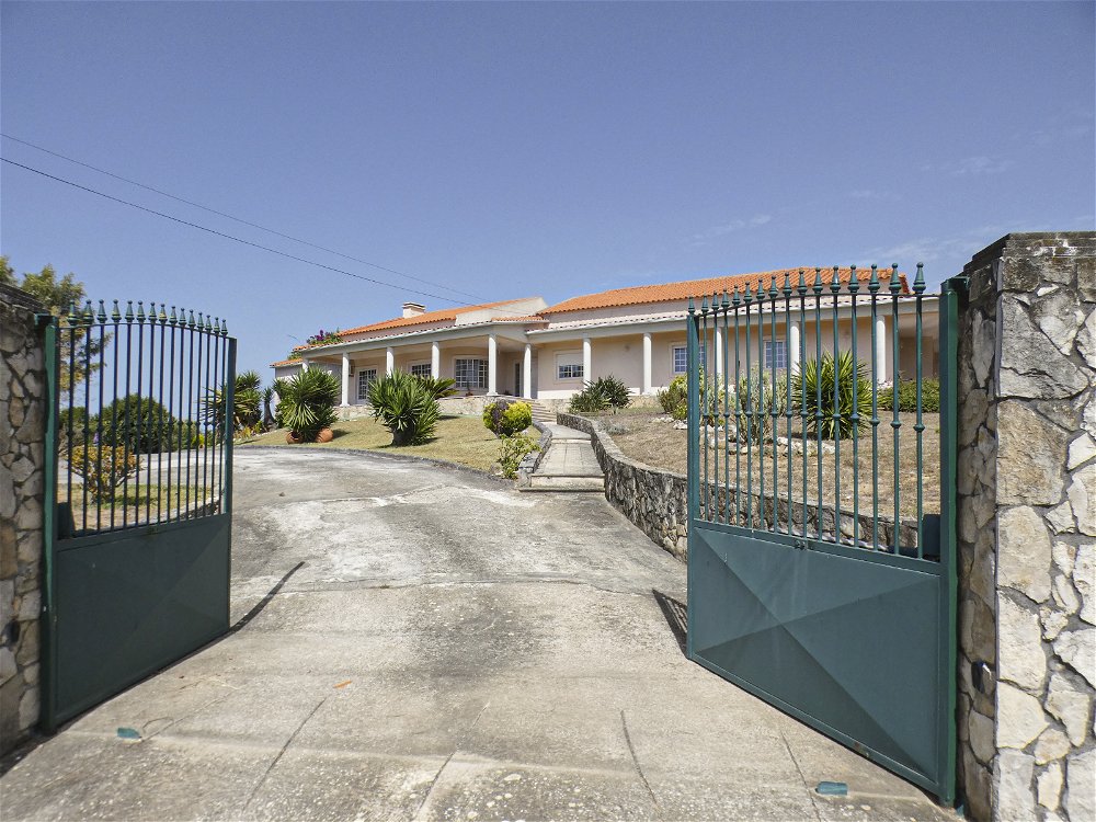 Single storey house with land on the outskirts of Caldas da Rainha 1502788476