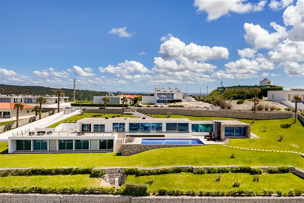 Luxury 6 bedroom villa with sea views, on the Silver Coast 357024041