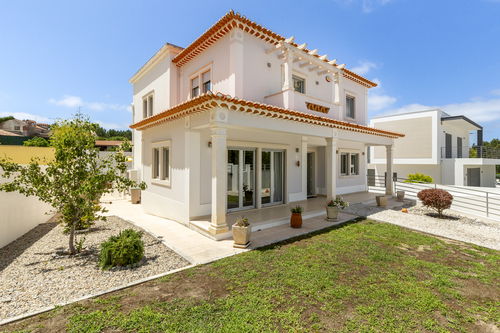 Detached traditional style villa at walking distance to the Obidos lagoon 3033698532