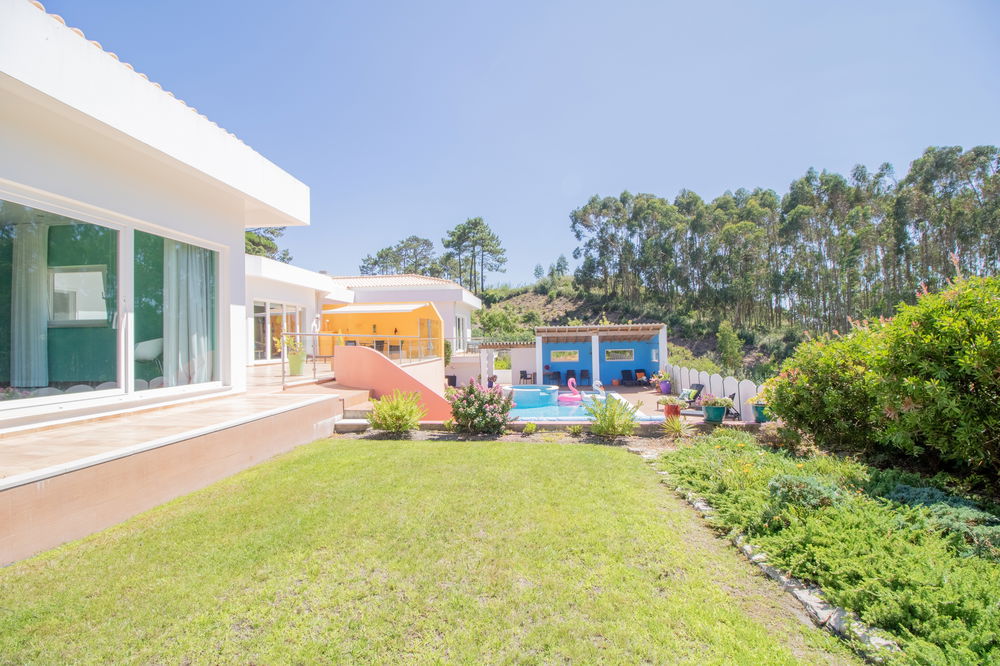 Front line villa on the hills of the Obidos lagoon 1531338630