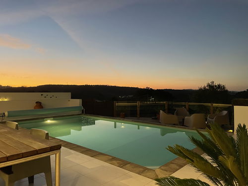 Contemporary villa with heated pool near Caldas da Rainha 640908974