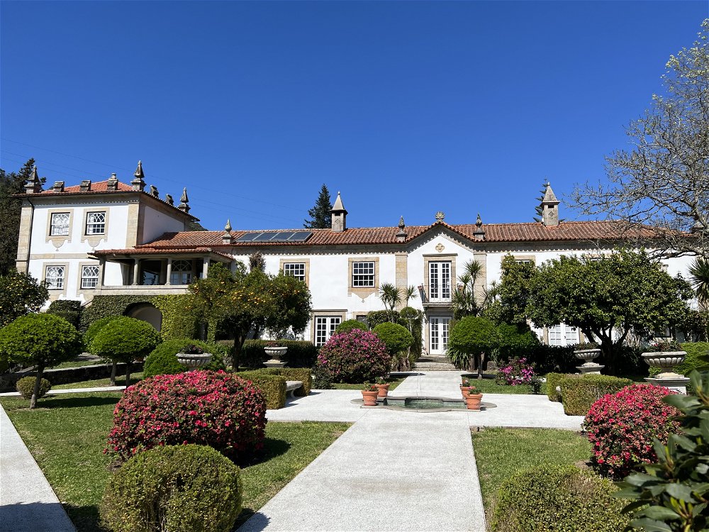 14-bedroom palace in North Portugal with 5 acre vineyard 3275818555