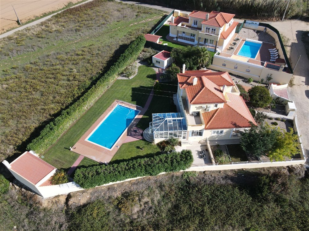 Villa close to Lourinha in a Peaceful Haven with Stunning Views 463536591